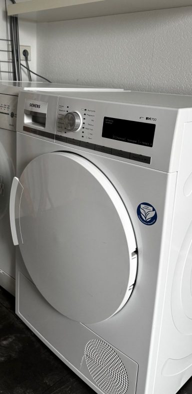 Waschmaschine und Trockner